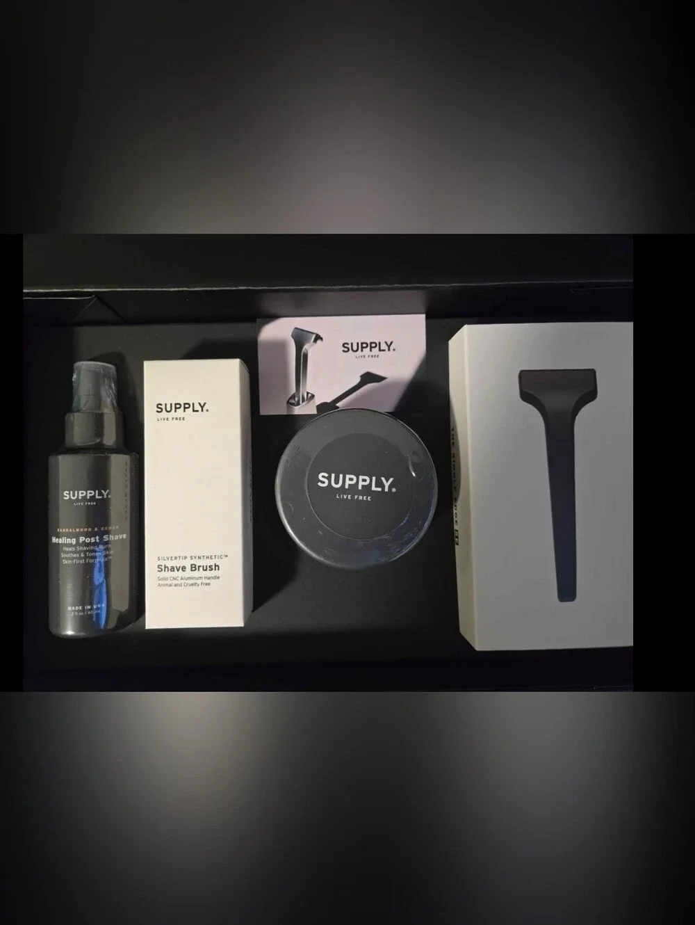 Supply SE Razor Stand Shaving Kit